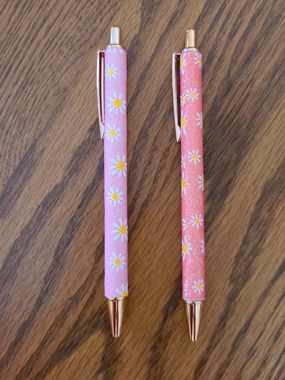Daisy Ballpoint Pen In Pink Or Coral